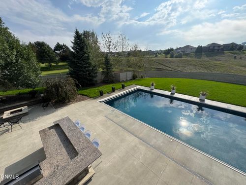 1217 Eagle Crest Loop, Bismarck, ND, 58503-8849 | Card Image