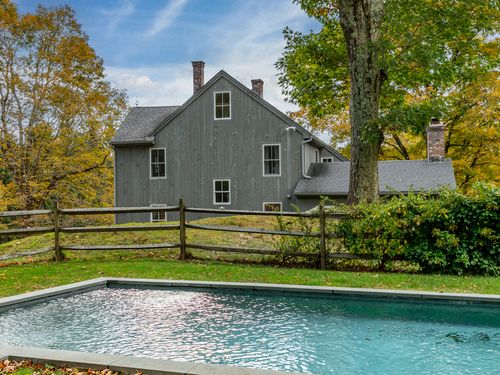 379 Lake Rd, Warren, CT, 06777-1114 | Card Image