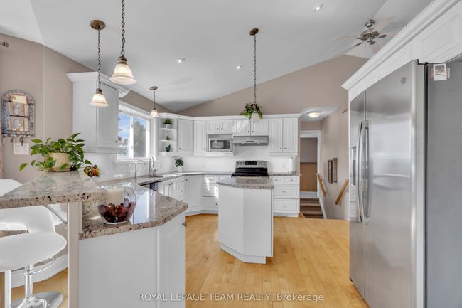 5705 Lombardy Dr, House other with 5 bedrooms, 4 bathrooms and 8 parking in Osgoode ON | Image 14