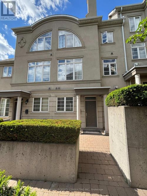 102-45 York Mills Rd, North York, ON, M2P1B6 | Card Image
