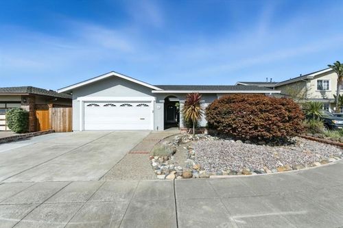 387 Menhaden Ct, Foster City, CA, 94404-1951 | Card Image