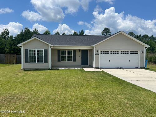 238 Sweet Gum Ln, Richlands, NC, 28574-8408 | Card Image