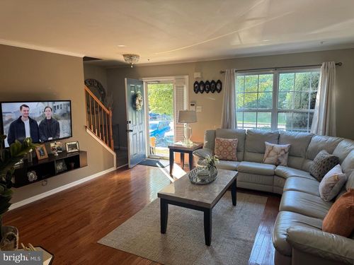 1003 Woodview Ct, WARRINGTON, PA, 18976-2453 | Card Image