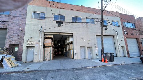 28-23 119th St, Flushing, NY, 11354-1068 | Card Image