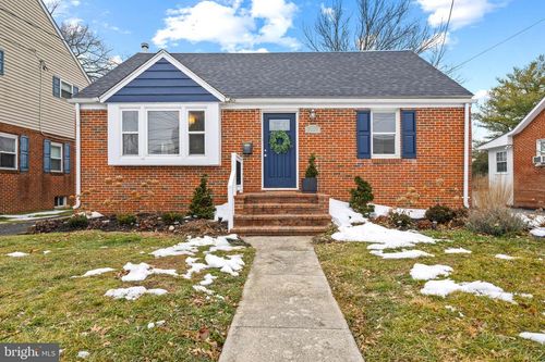 11 Norva Ave, FREDERICK, MD, 21701-6237 | Card Image