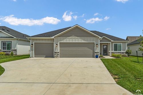 2616 E 26th Ct, Lawrence, KS, 66046-5508 | Card Image