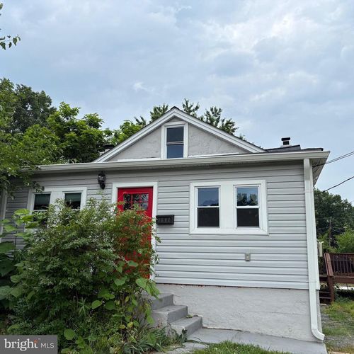 1201 Fiji Ave, LANDOVER, MD, 20785-4320 | Card Image