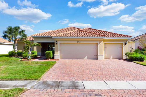 3725 Isles Arbor Lane, KISSIMMEE, FL, 34746 | Card Image