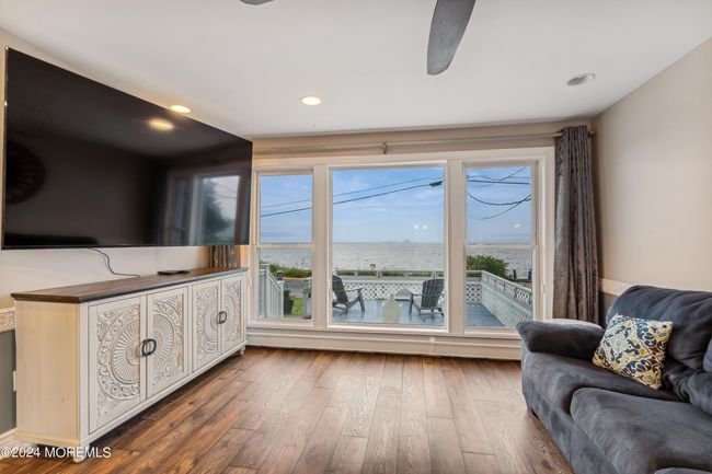 206 Beach Ave, House other with 5 bedrooms, 3 bathrooms and null parking in Leonardo NJ | Image 15