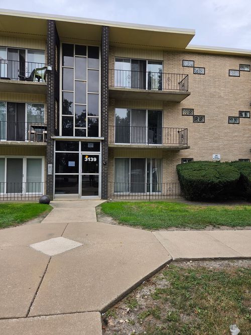 2-3139 Bernice Rd, Lansing, IL, 60438-1688 | Card Image