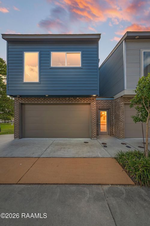 107 Highland Park Ln, Lafayette, LA, 70508-5640 | Card Image