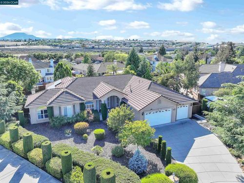 204 Chaps Ct, Oakley, CA, 94561-3902 | Card Image