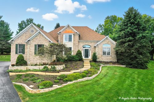 9 Bordeaux Ct, Oakwood Hills, IL, 60013-6081 | Card Image