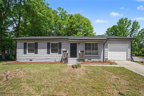 4 Midland Park Ln, Newnan, GA, 30263-1710 | Card Image