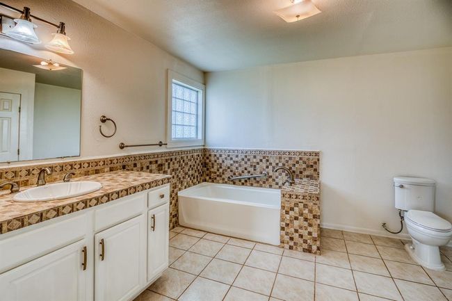 2799 Highway 21 E, House other with 3 bedrooms, 2 bathrooms and null parking in Paige TX | Image 19