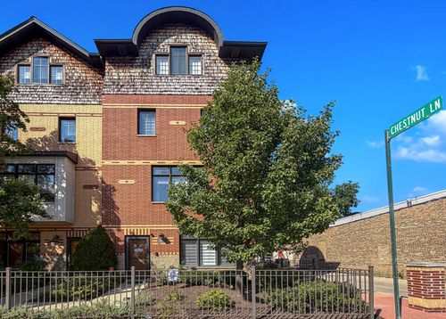 1016 Madison St, Oak Park, IL, 60302-4405 | Card Image