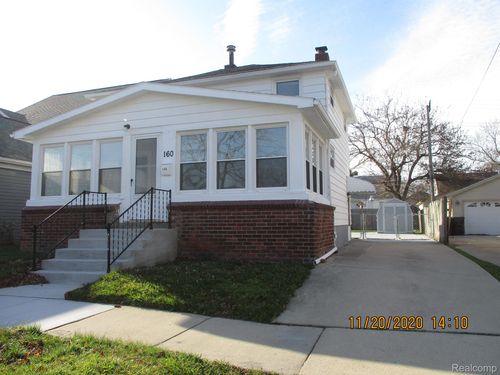 160 Roehrig St, Trenton, MI, 48183-1227 | Card Image