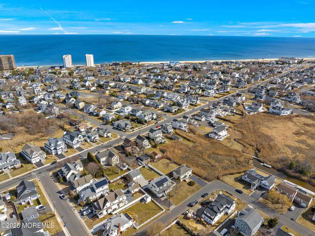 52 Riverdale Ave, House other with 3 bedrooms, 3 bathrooms and null parking in Monmouth Beach NJ | Image 73