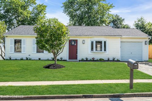 8 Mizzen Dr, Barnegat, NJ, 08005-1449 | Card Image