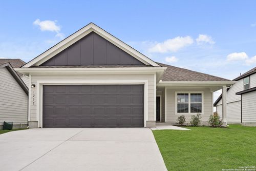 1205 Marvin Grv, Seguin, TX, 78155-3329 | Card Image