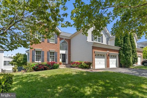 25954 Talmont Dr, CHANTILLY, VA, 20152-3442 | Card Image