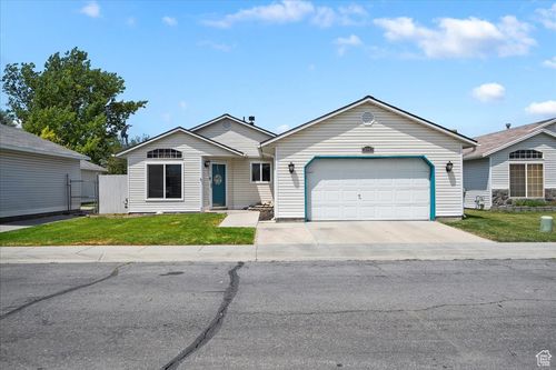 3042 S Festival Dr, West Valley City, UT, 84120-1483 | Card Image