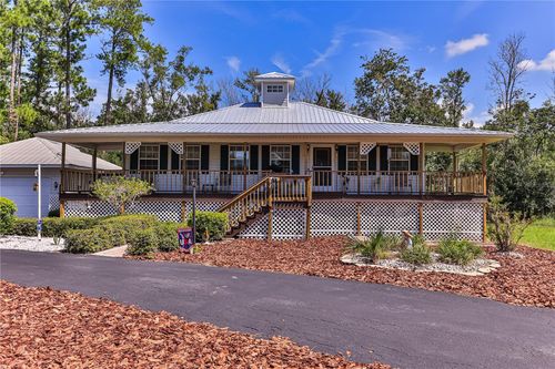 11071 W Thoreau Pl, Crystal River, FL, 34428-6327 | Card Image