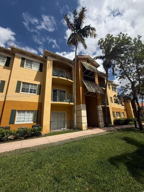 208-8-7280 Nw 114th Ave, Doral, FL, 33178-5580 | Card Image