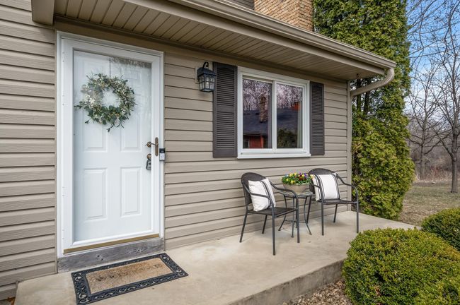 1127 Benton Way, House other with 3 bedrooms, 3 bathrooms and null parking in Arden Hills MN | Image 4