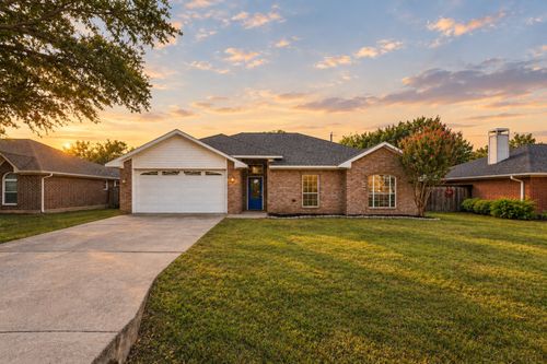 1810 Sharon Dr, Corinth, TX, 76210-3565 | Card Image