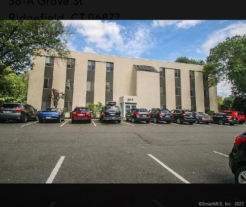 38A Grove St, Ridgefield, CT, 06877-4676 | Card Image