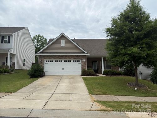 679 Cape Fear St, Fort Mill, SC, 29715-6819 | Card Image