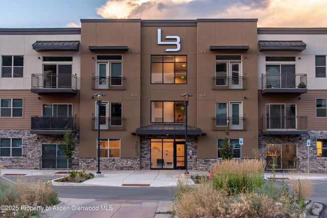 206 - 253 Wulfsohn Rd, Condo with 1 bedrooms, 1 bathrooms and null parking in Glenwood Springs CO | Image 40