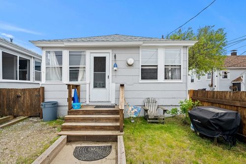 a-14 Vermont St, Salisbury, MA, 01952-2729 | Card Image