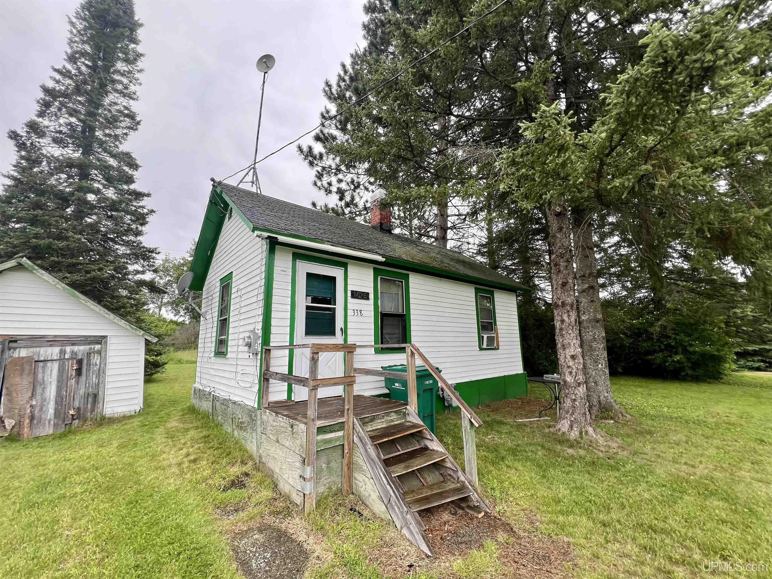 Tobin St, Crystal Falls, MI 49920