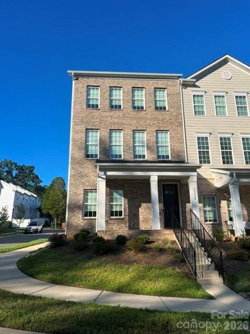 10-13924 Winmau Ln, Huntersville, NC, 28078-5543 | Card Image