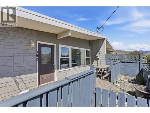 143 Cedar St, Kamloops, BC, V2B1G2 | Card Image