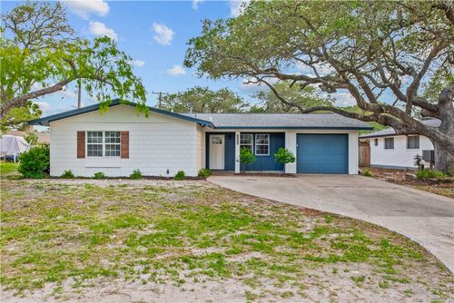 1907 Johnson Ave, Rockport, TX, 78382-3421 | Card Image