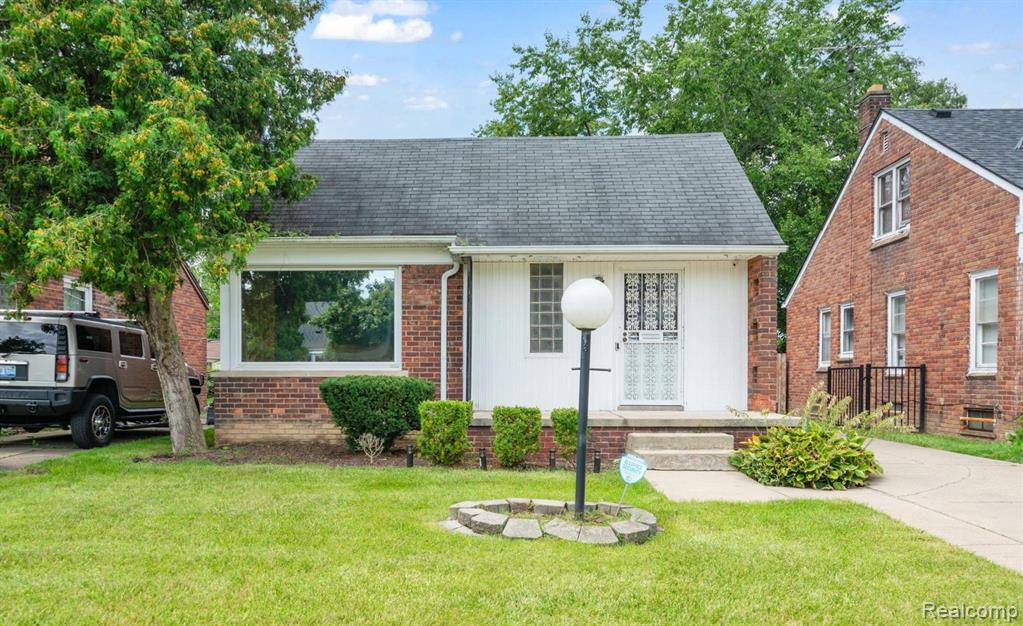 Piedmont St, Detroit, MI 48228