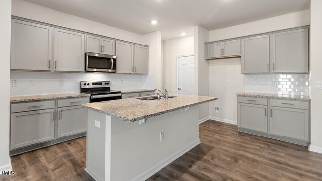 Kitchen | Image 4