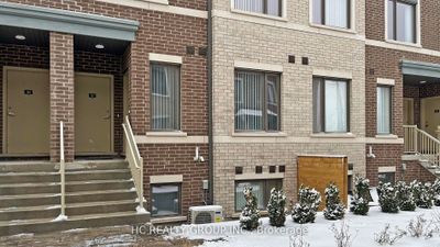 168 - 20 Lloyd Janes Lane, Condo with 2 bedrooms, 3 bathrooms and 2 parking in Etobicoke ON | Image 2