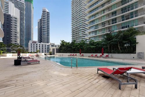 3707-1100 S Miami Ave, Miami, FL, 33130-4178 | Card Image