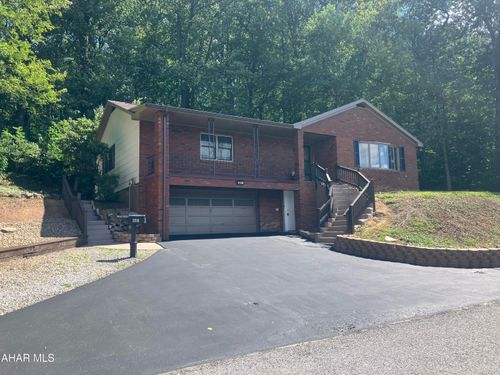 4411 4th Ave, Altoona, PA, 16602-1516 | Card Image