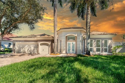 8041 Bermuda Point Ln, Davie, FL, 33328-3024 | Card Image