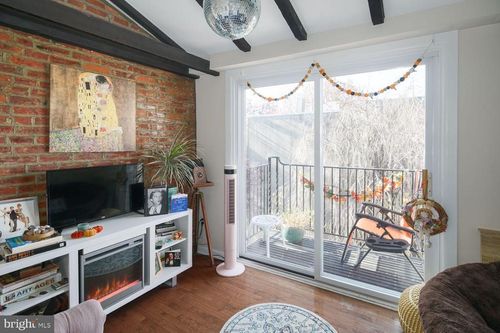 rear-b-124 Catharine St, PHILADELPHIA, PA, 19147-3469 | Card Image