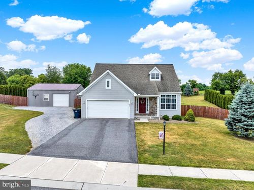 45 Tulpy View Dr, Womelsdorf, PA, 19567-9223 | Card Image
