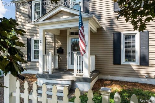 303 Cabinet St, Milford, MI, 48381-1809 | Card Image