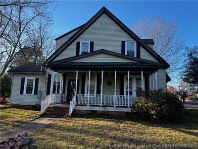 301 W Central Street W, House other with 5 bedrooms, 2 bathrooms and null parking in Maxton NC | Image 3