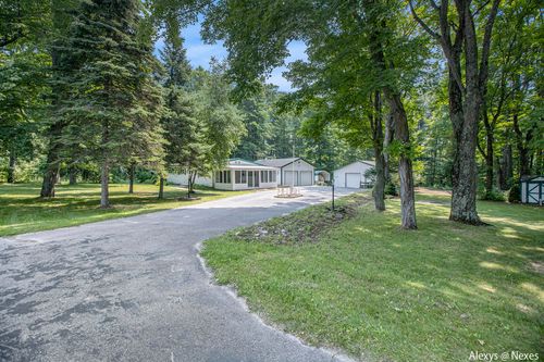 8500 E Horn Rd, Lake Leelanau, MI, 49653-9645 | Card Image