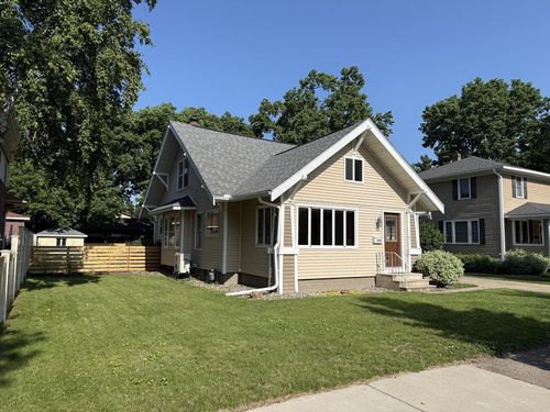 140 20th Street, La Crosse, WI, 54601 | Card Image